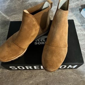 Sorel Chelsea boots